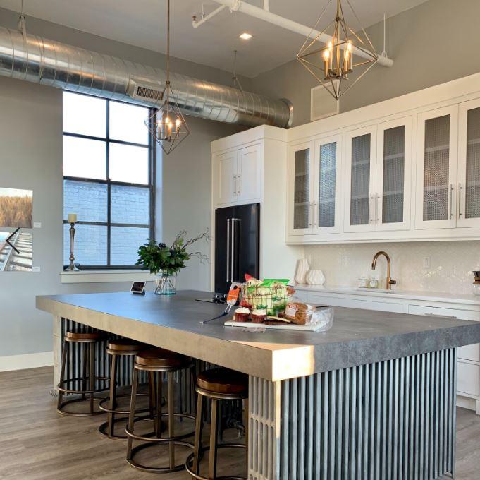 Refresh Your Kitchen’s Interiors with Elegantly-Crafted Kitchen Cabinet Doors
